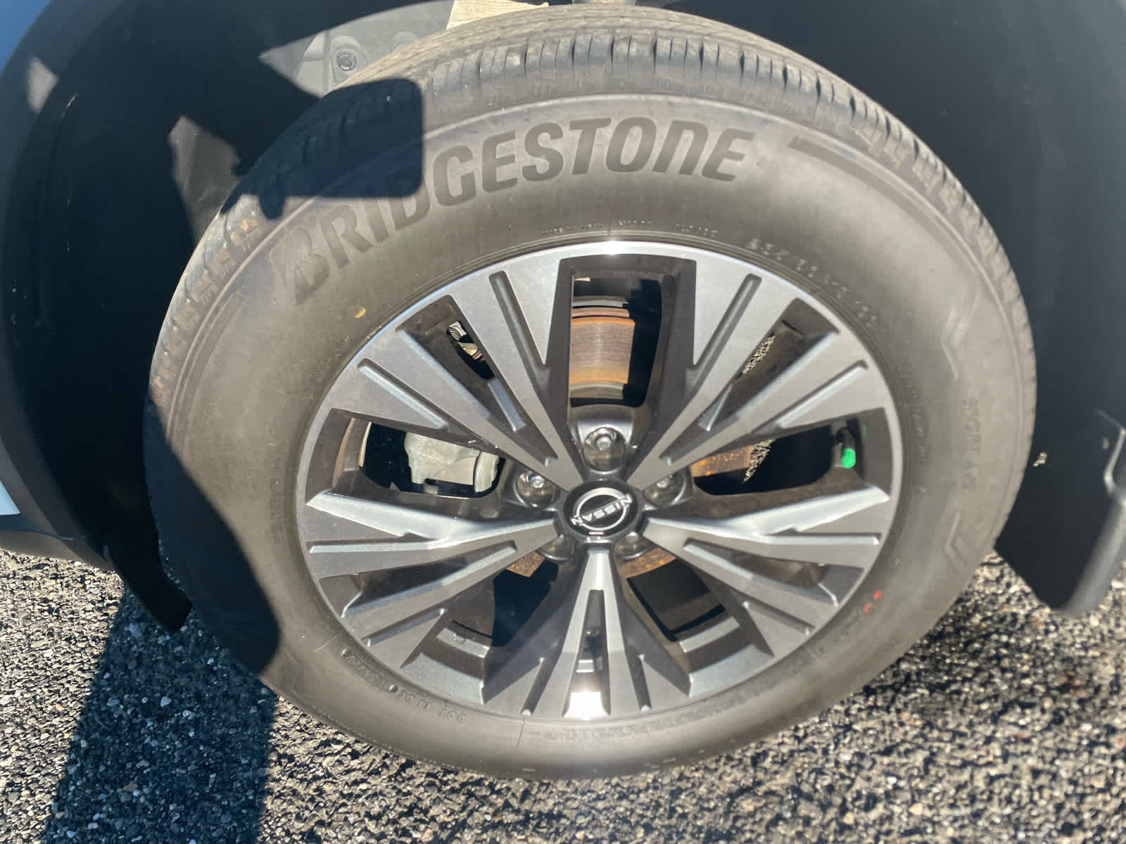 2023 Nissan Rogue SV AWD photo 4