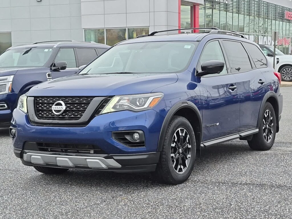 Used 2019 Nissan Pathfinder SL 4x4