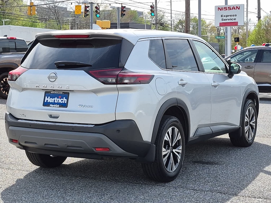 Used 2022 Nissan Rogue SV AWD