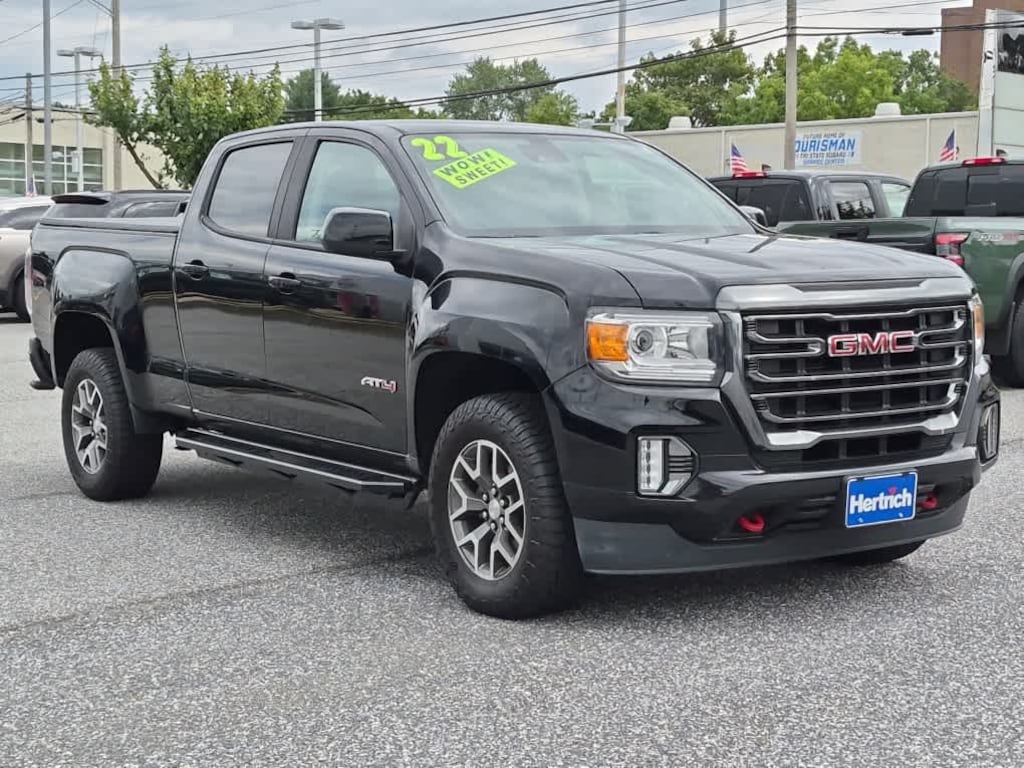 Used 2022 GMC Canyon 4WD AT4 w/Cloth Crew Cab 141 Crew Cab 141