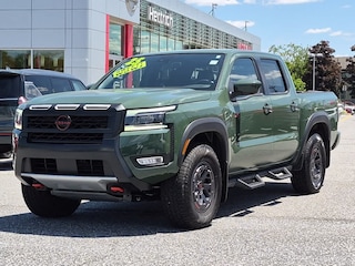 2025 Nissan Frontier PRO-4X Crew Cab 4x4 Crew Cab 4x4