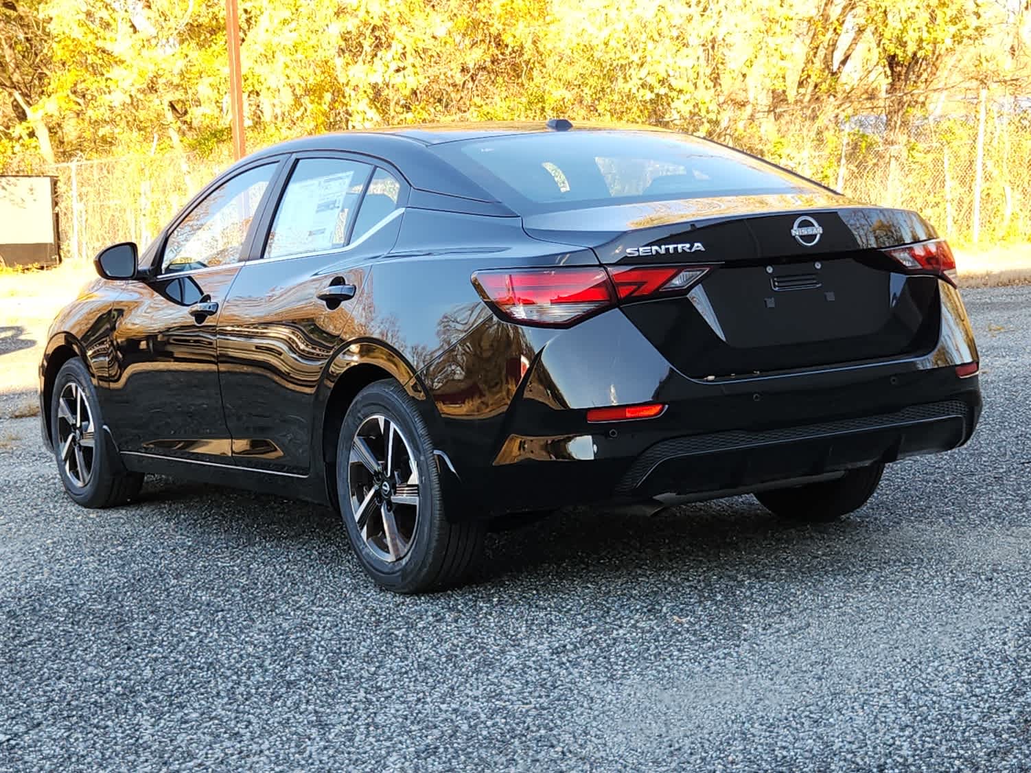 2025 Nissan Sentra SV photo 4