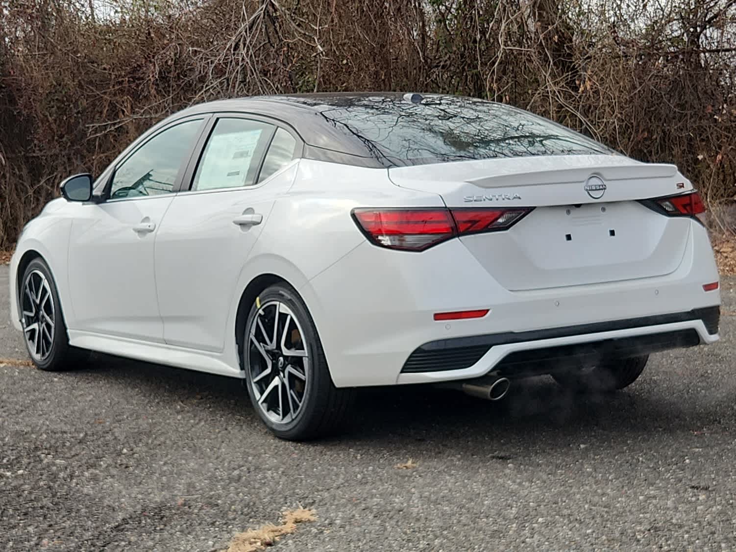 2025 Nissan Sentra SR photo 4