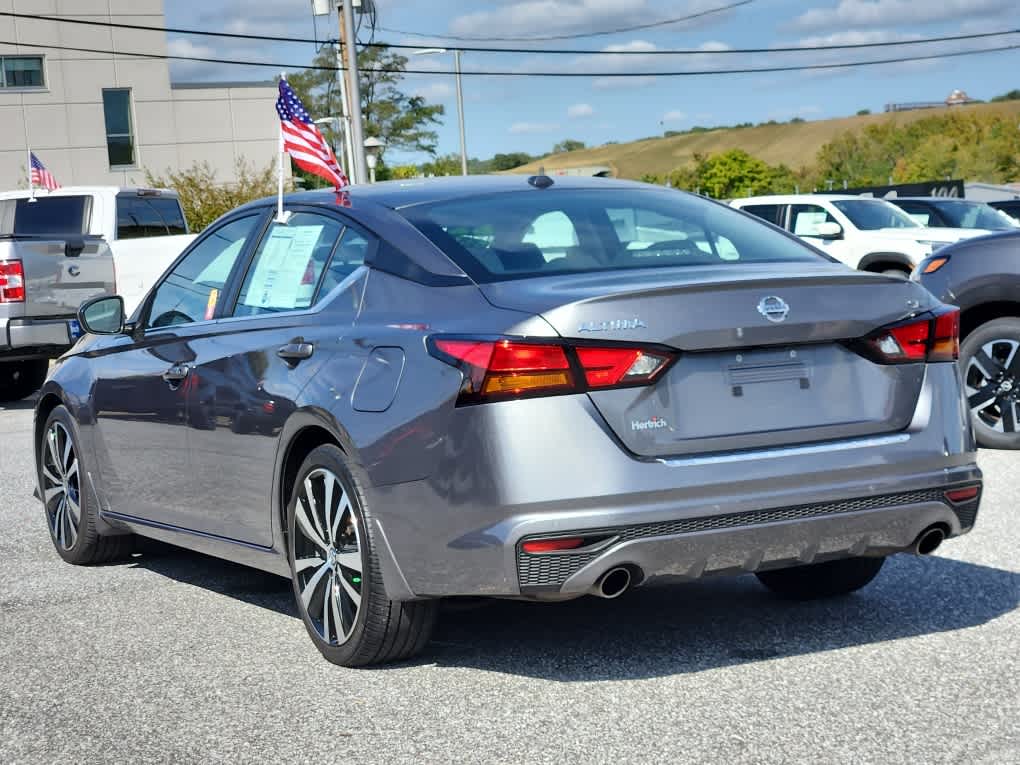 2022 Nissan Altima 2.5 SR photo 4