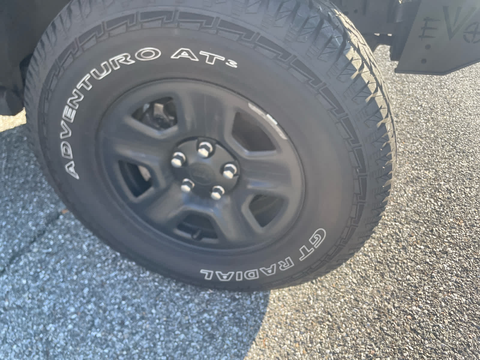 2025 Jeep Gladiator Sport photo 4