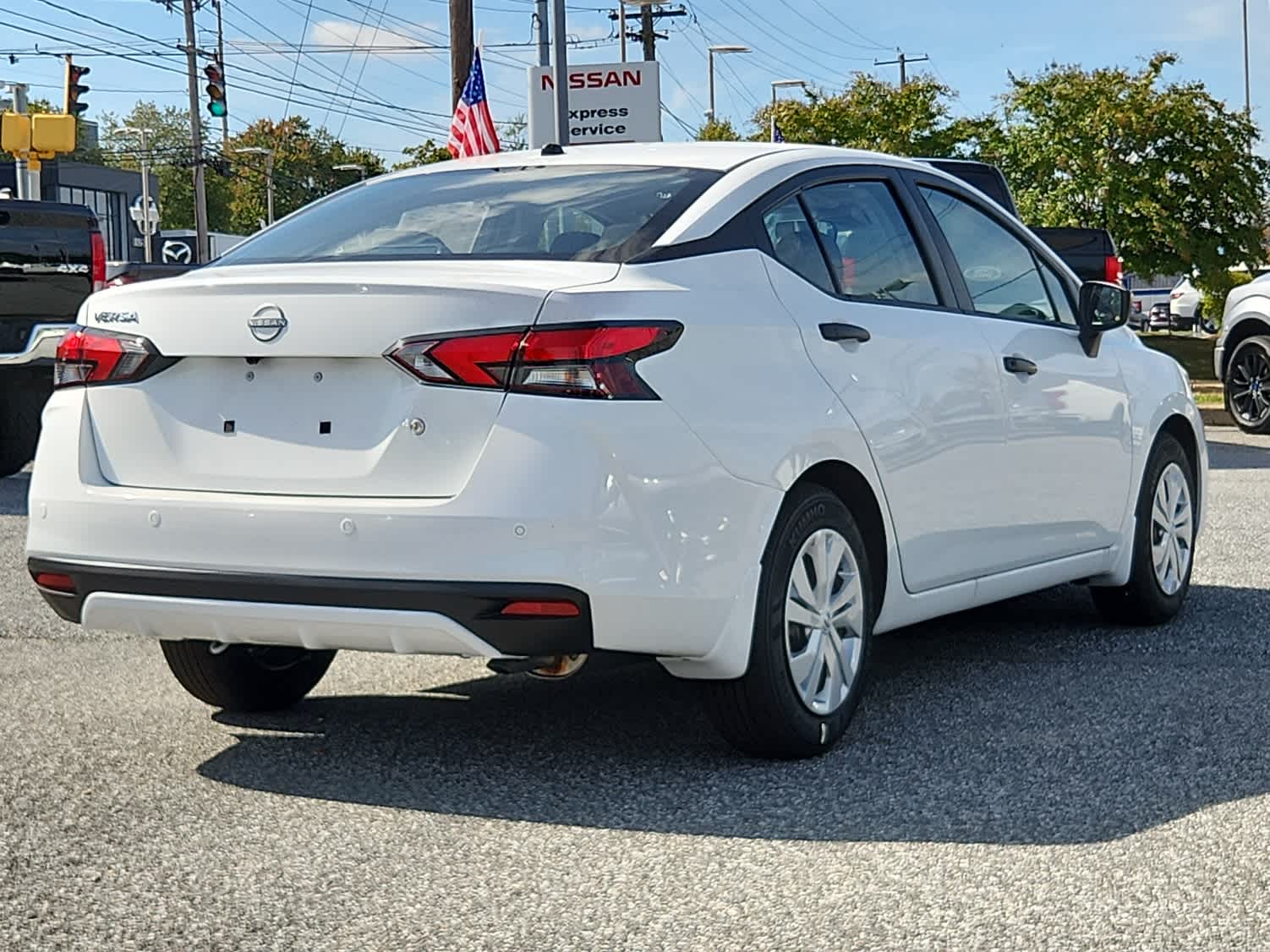2025 Nissan Versa S photo 2