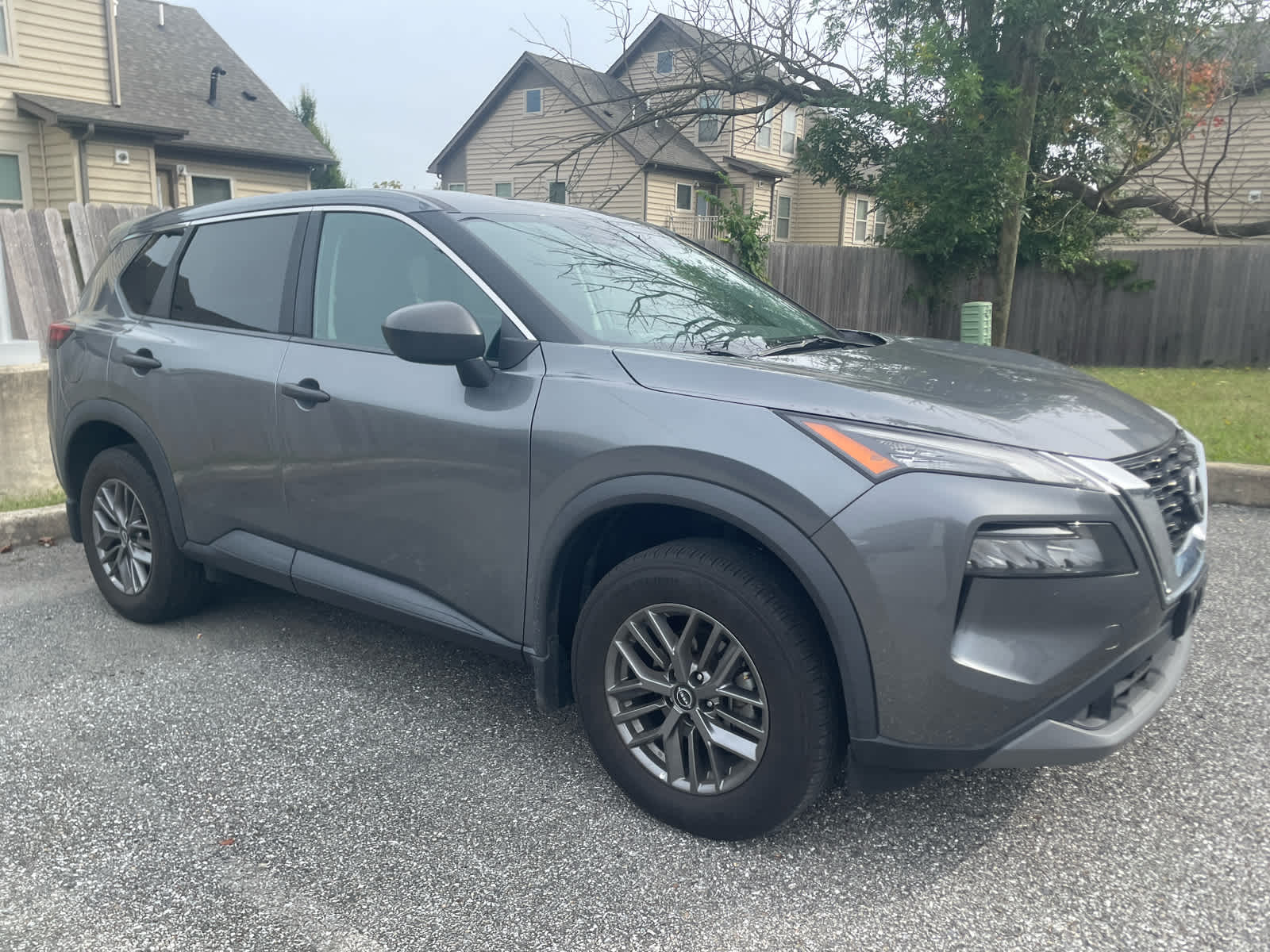 2023 Nissan Rogue S AWD photo 3