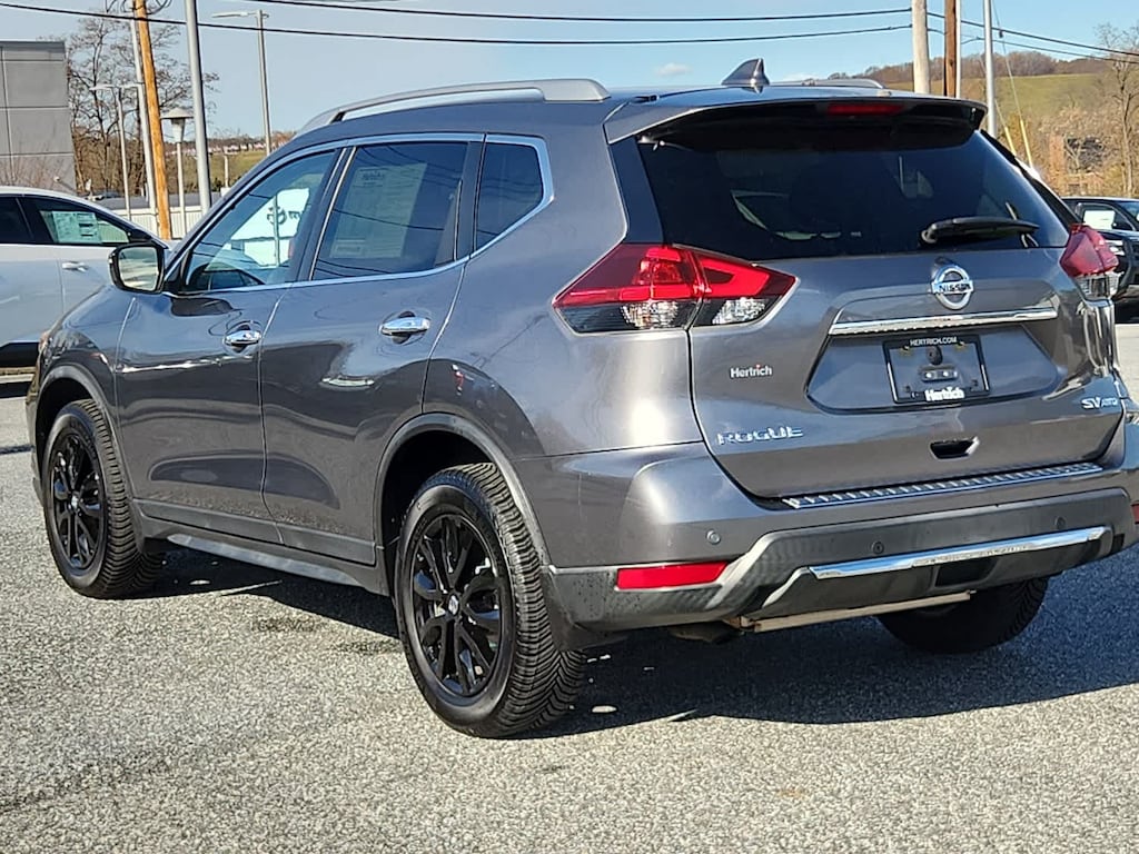 Used 2019 Nissan Rogue SV AWD