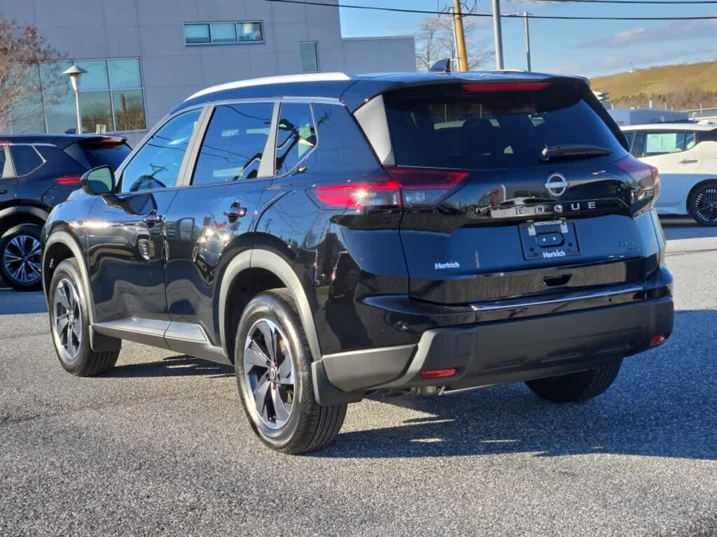 New 2026 Nissan Rogue SV SUV