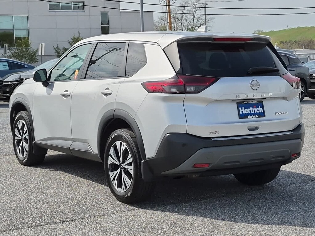 Used 2022 Nissan Rogue SV AWD