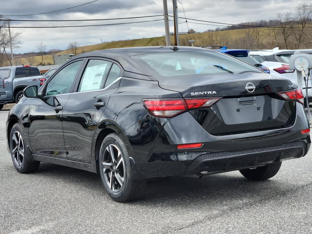 2024 Nissan Sentra SV photo 4