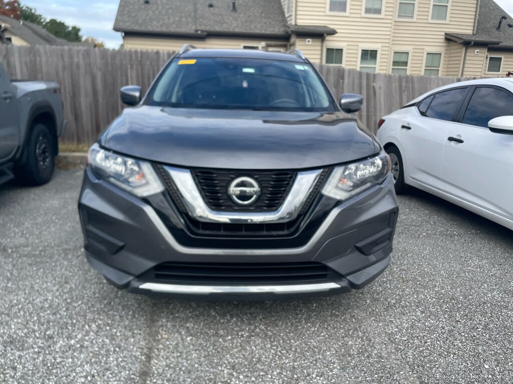 Used 2019 Nissan Rogue SV AWD
