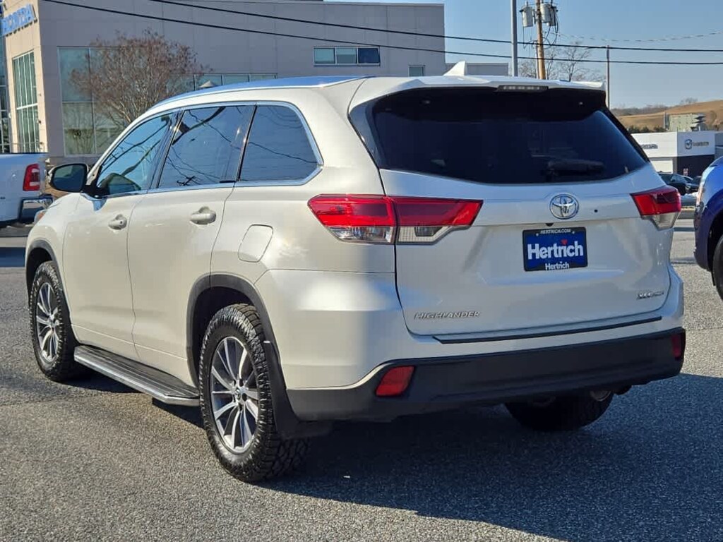 Used 2018 Toyota Highlander XLE V6 AWD (Natl)