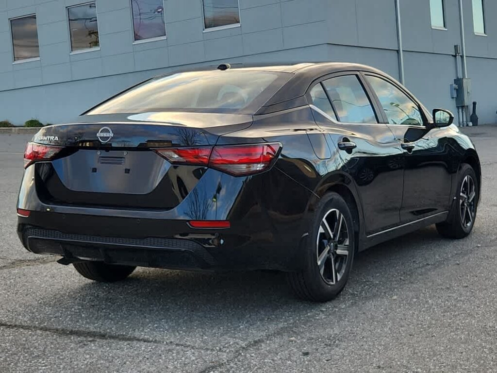 New 2025 Nissan Sentra SV Sedan