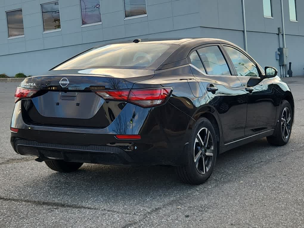 2025 Nissan Sentra SV photo 2