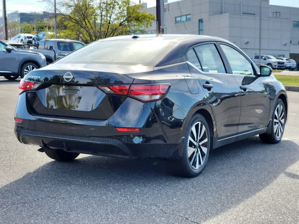 2025 Nissan Sentra SV photo 3