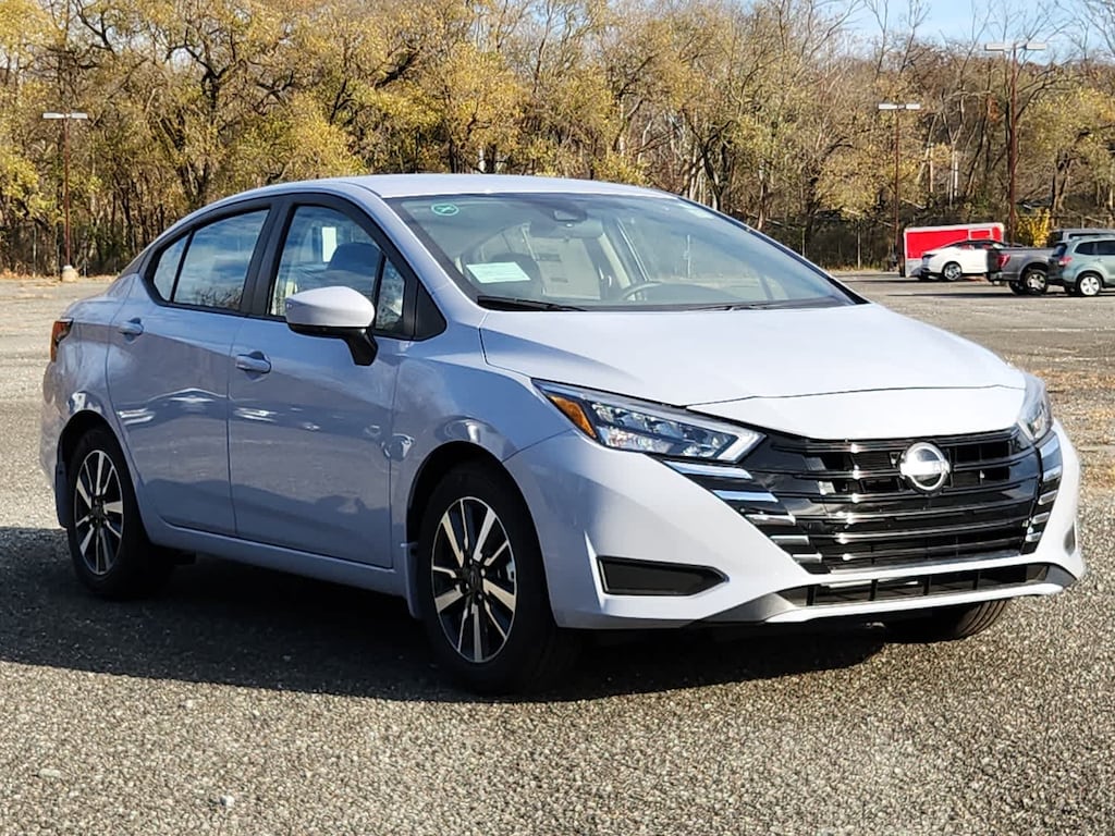New 2025 Nissan Versa 1.6 SV Sedan