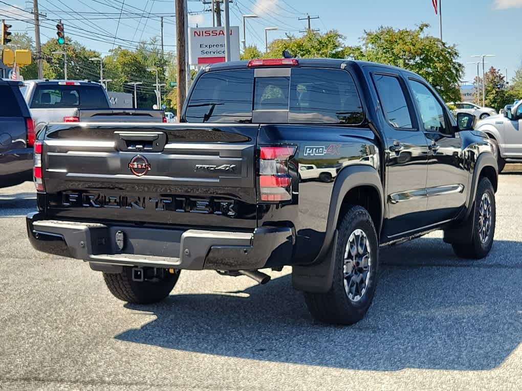 2025 Nissan Frontier PRO-4X photo 3