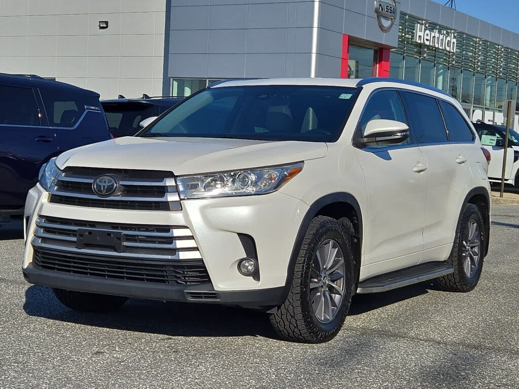 Used 2018 Toyota Highlander XLE V6 AWD (Natl)