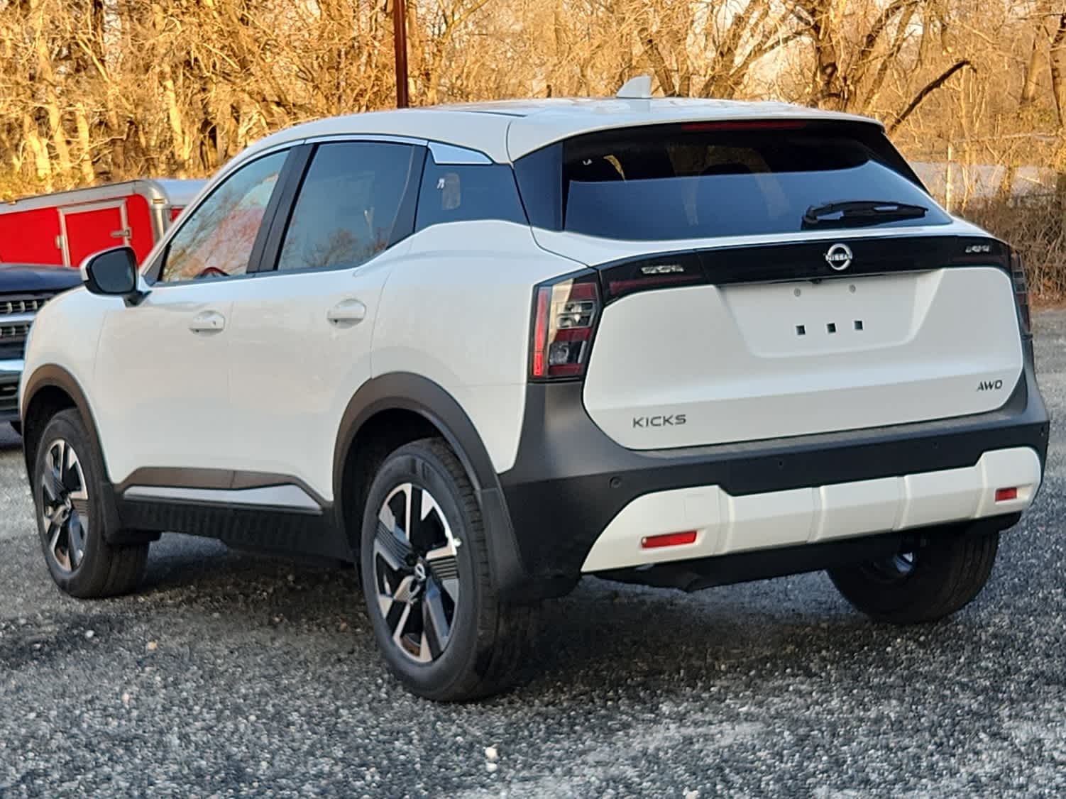 2025 Nissan Kicks SV photo 4