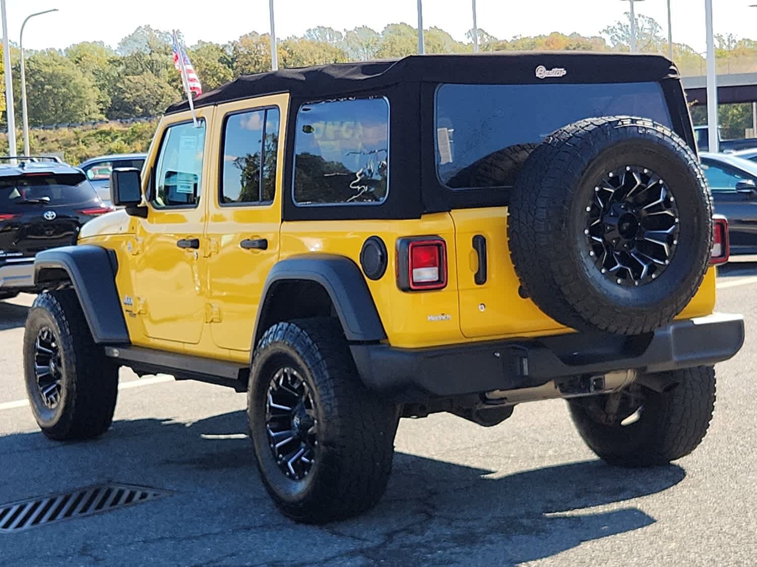 2018 Jeep Wrangler Unlimited Sport S photo 3