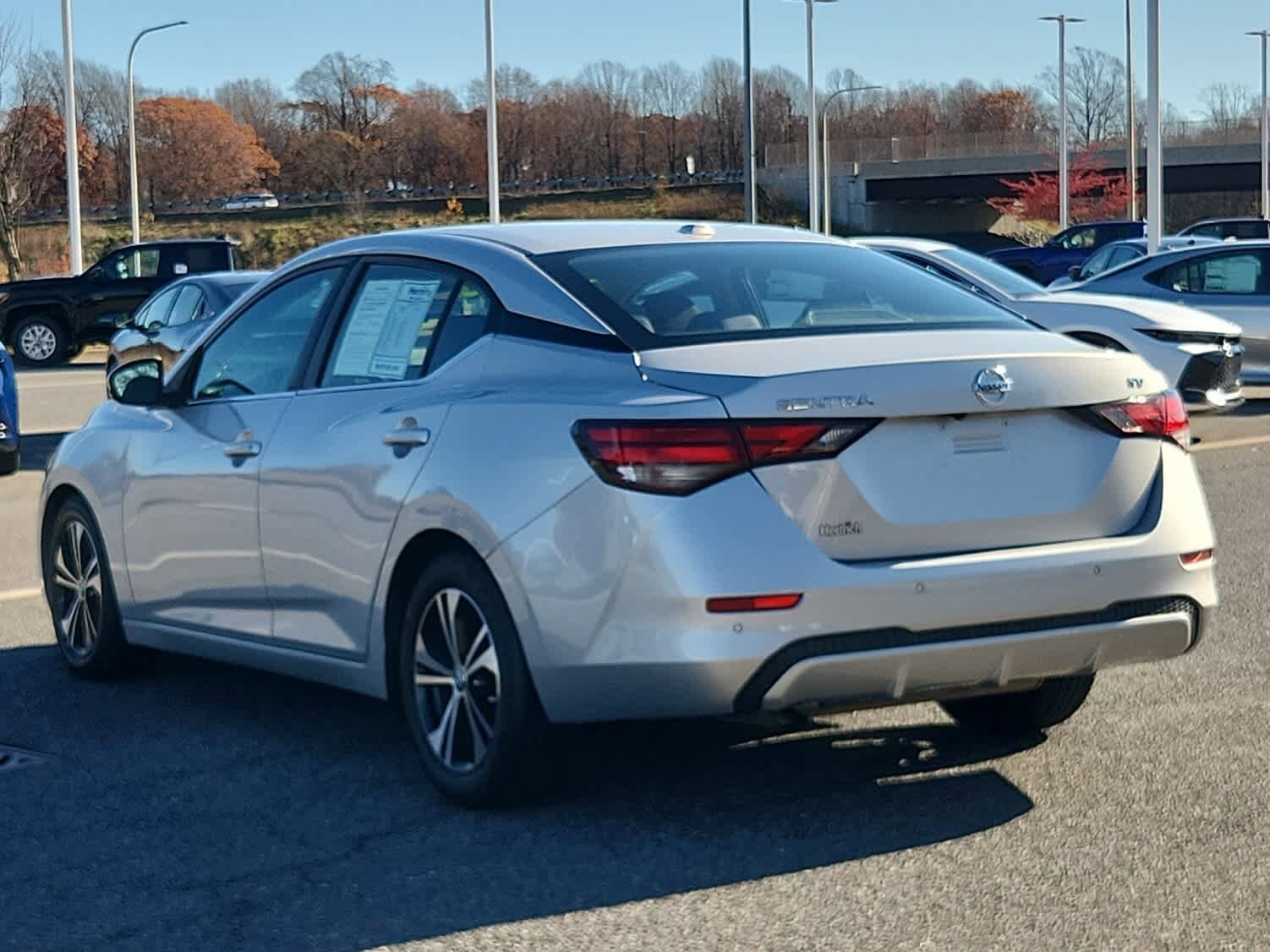 2020 Nissan Sentra SV photo 4