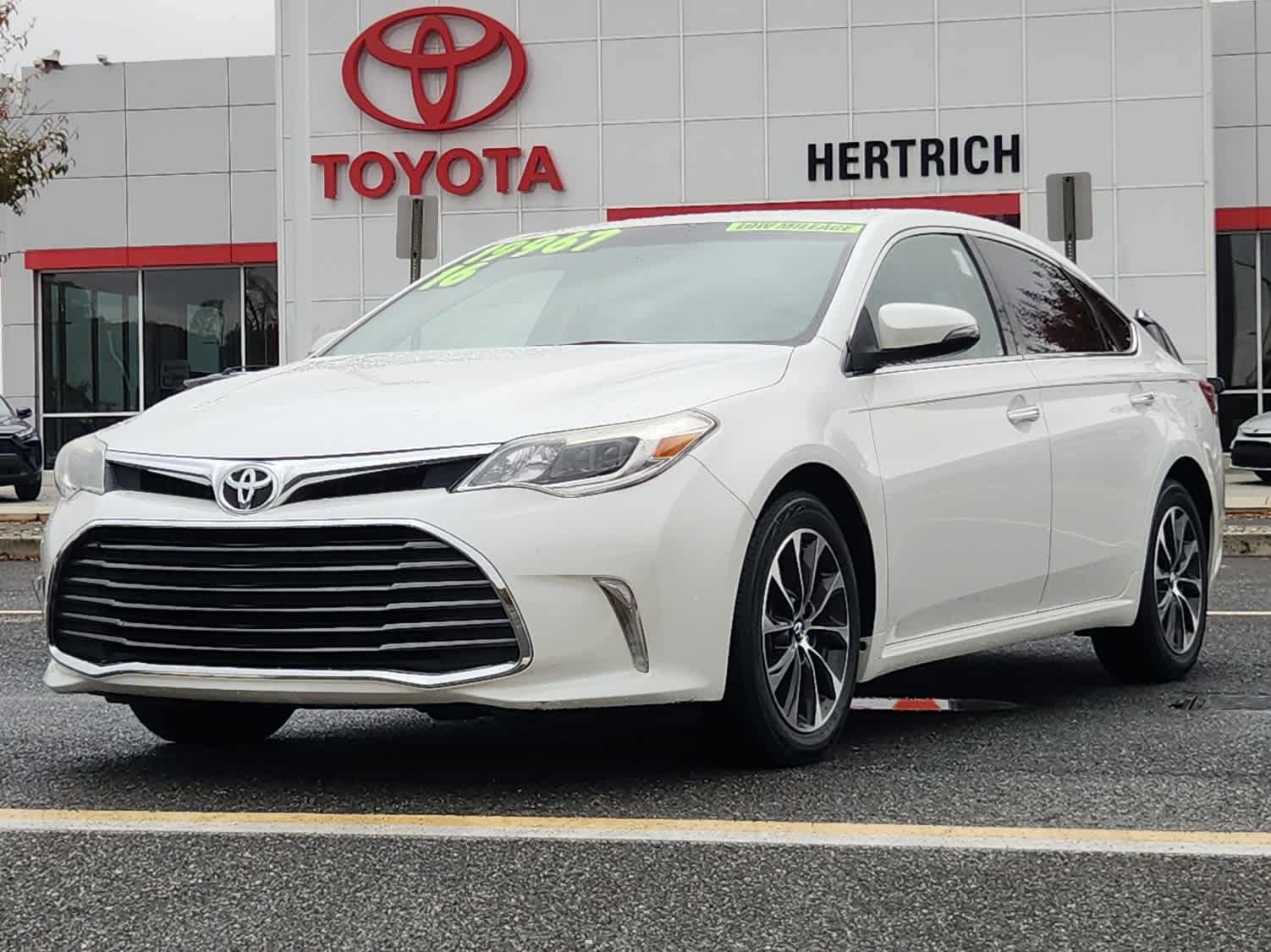 2016 Toyota Avalon XLE Plus