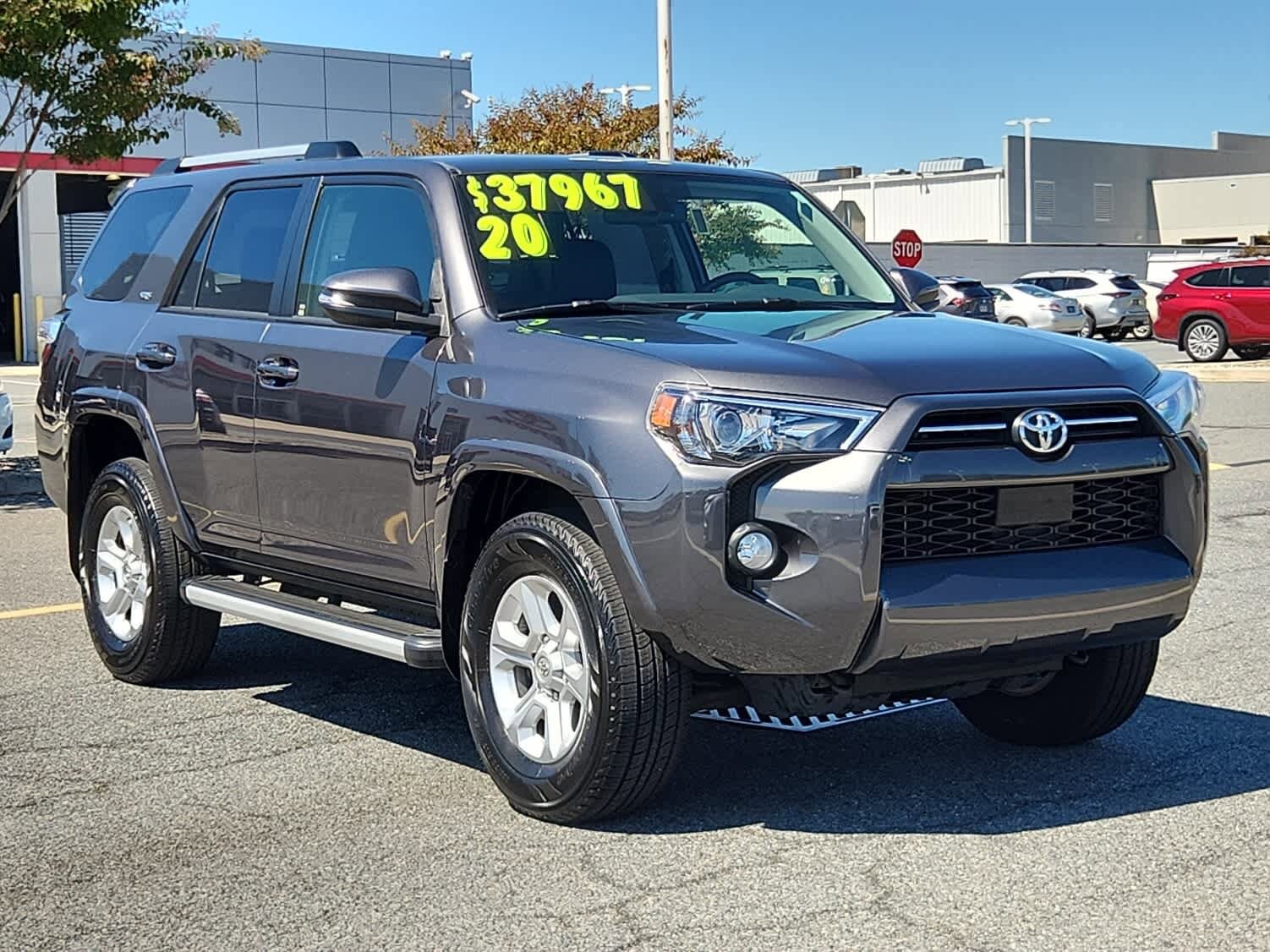 2020 Toyota 4Runner SR5 Premium photo 2