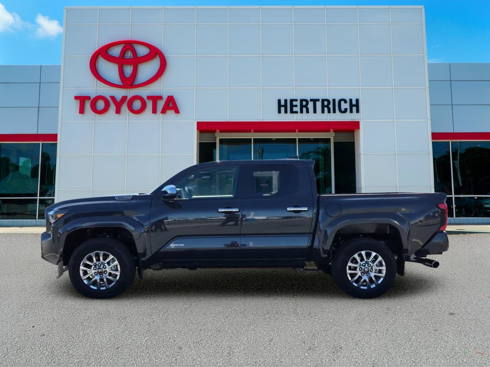 2026 Toyota Tacoma Limited - Photo 9