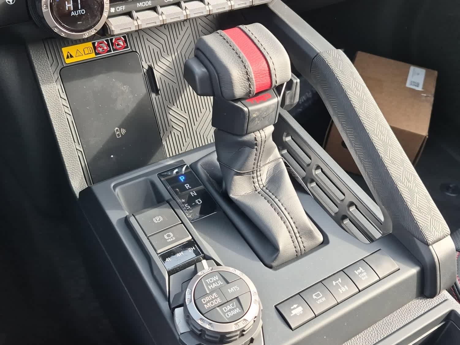 2025 Toyota Tacoma TRD Pro - Photo 11