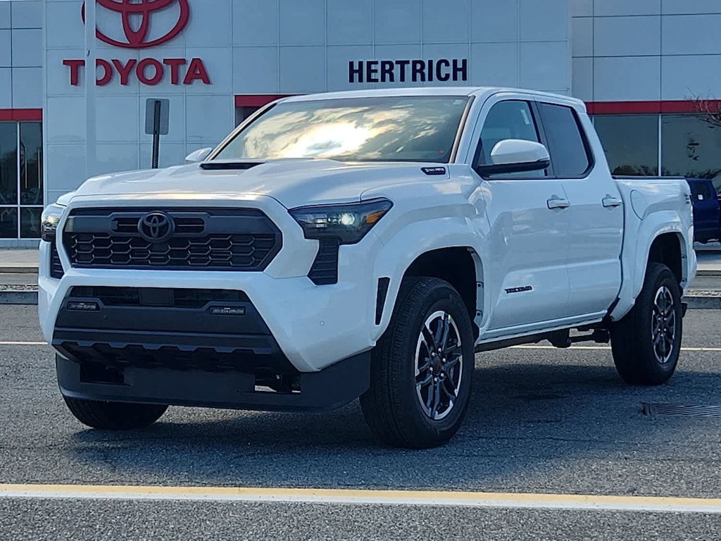 New 2025 Toyota Tacoma i-FORCE MAX TRD Sport i-FORCE MAX Truck Double Cab