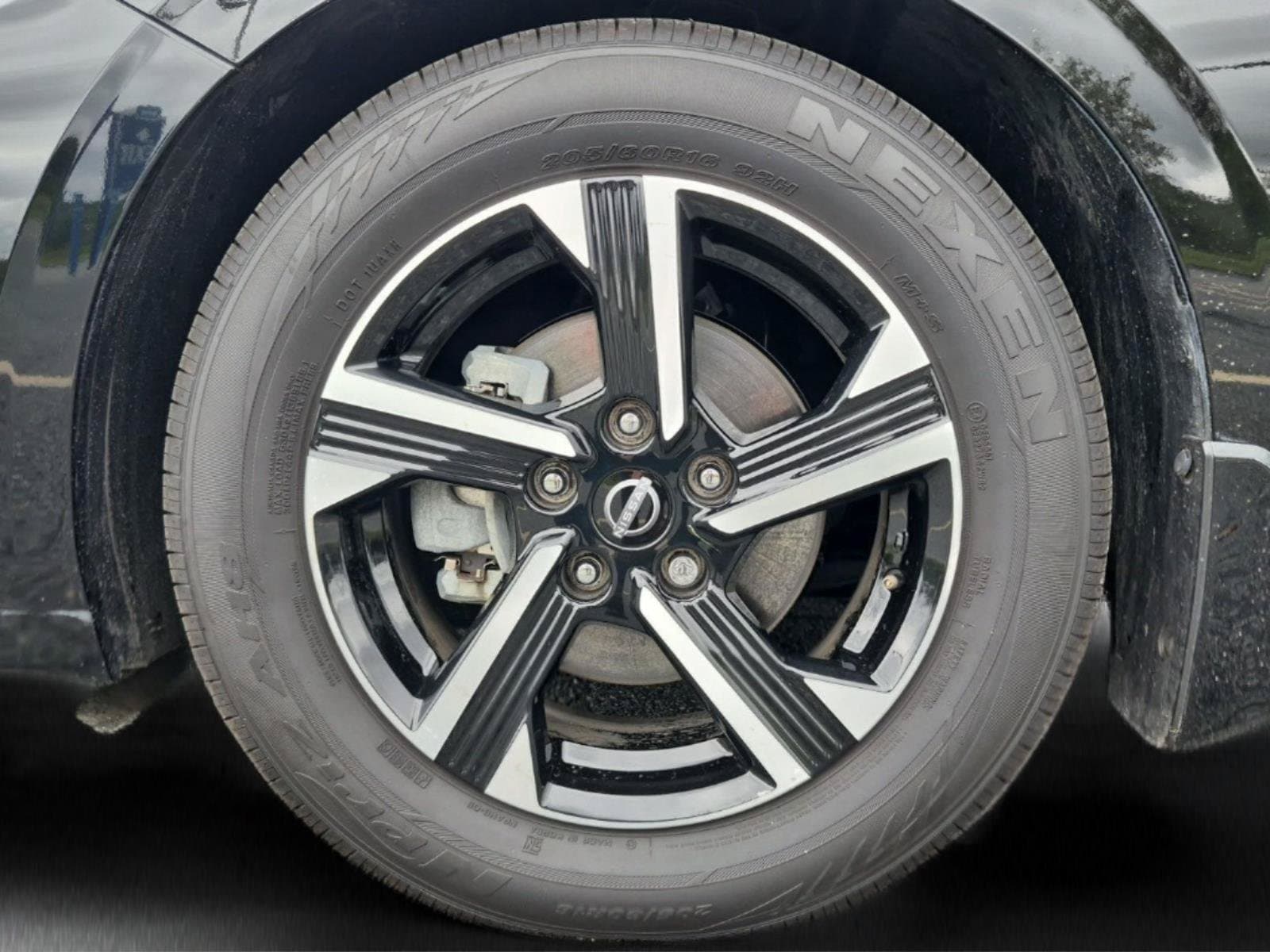 2024 Nissan Sentra SV - Photo 15