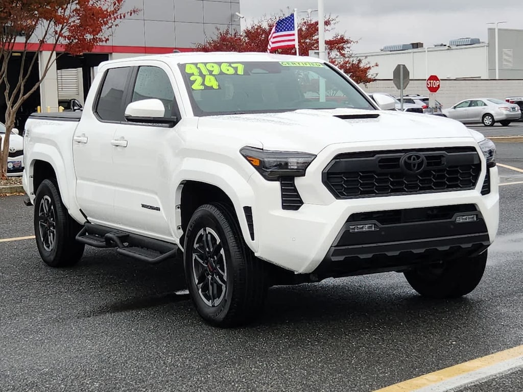 Used 2024 Toyota Tacoma TRD Sport Double Cab 6 Bed AT (Natl) Truck