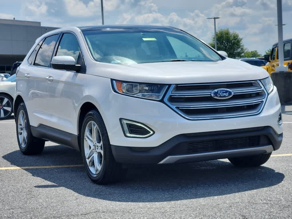 2016 Ford Edge Titanium Sport photo 2