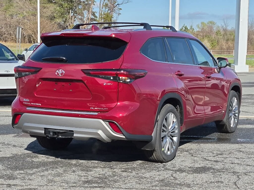 Used 2026 Toyota Highlander Hybrid Platinum Sport Utility