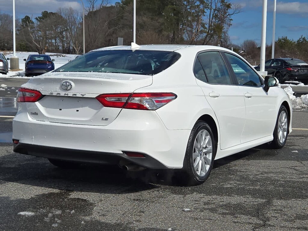 Used 2020 Toyota Camry LE Car