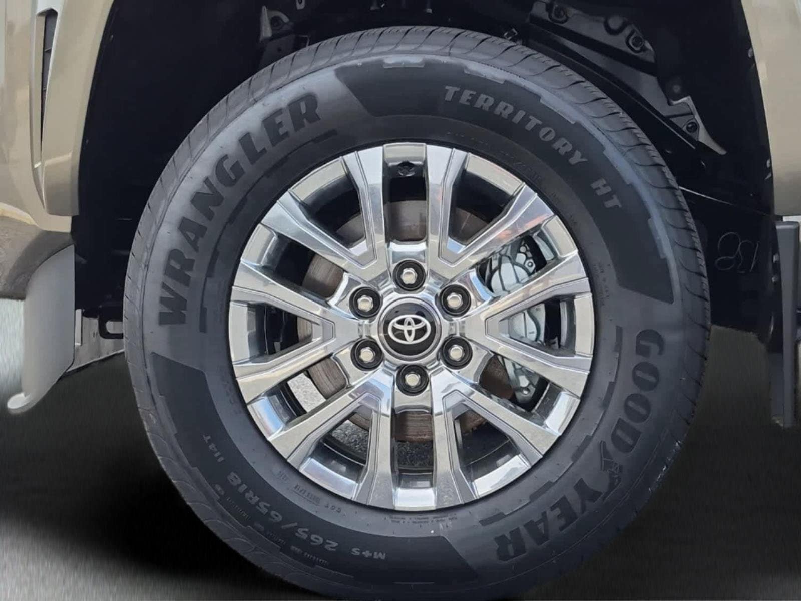 2026 Toyota Tacoma Limited - Photo 10
