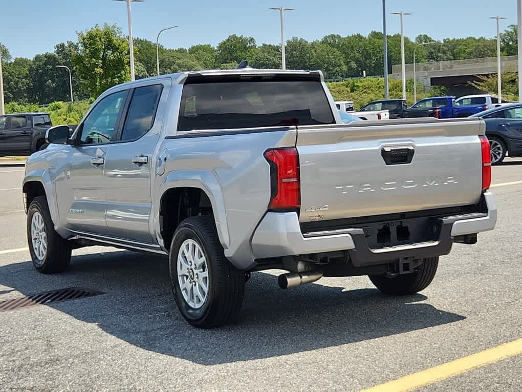 2025 Toyota Tacoma SR5 Double Cab photo 4