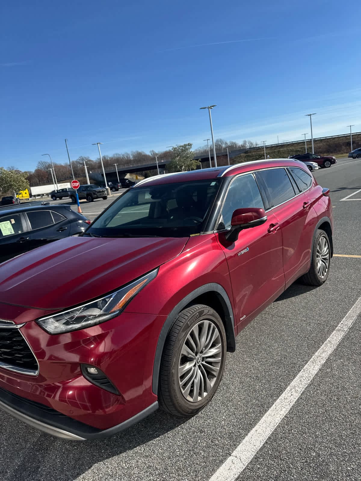 2021 Toyota Highlander Platinum's photo