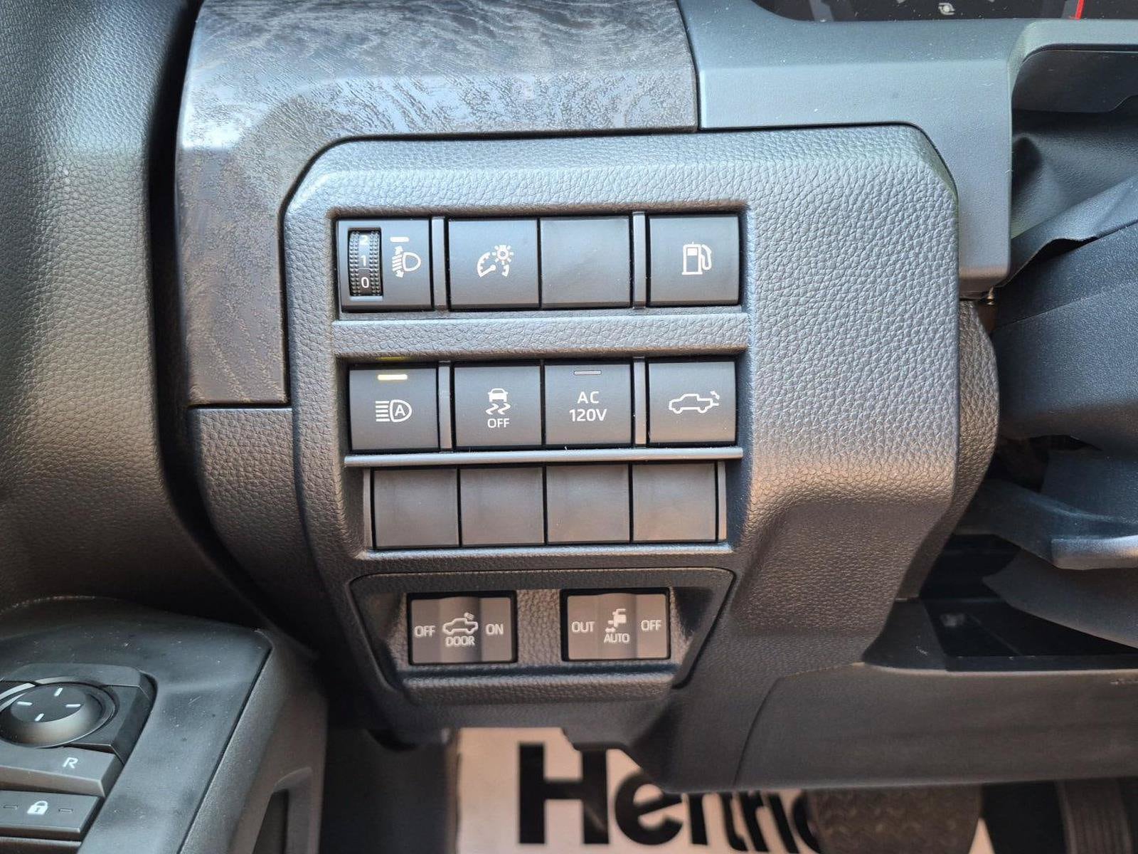 2026 Toyota Tacoma Limited - Photo 16