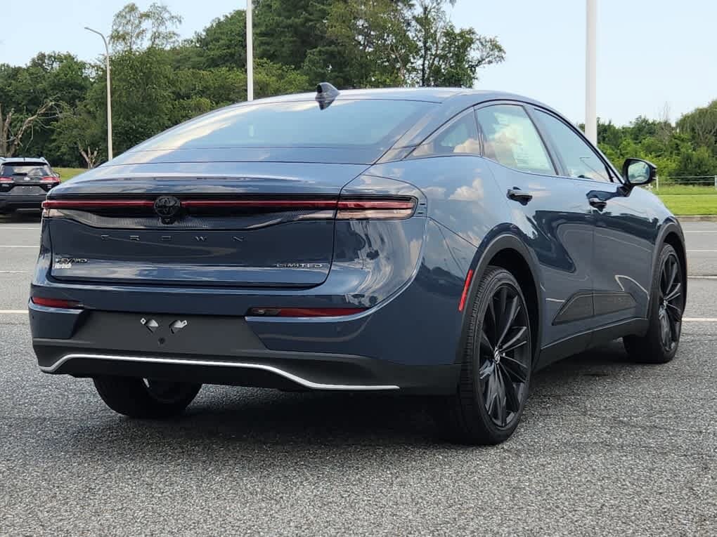 2026 Toyota Crown photo 3