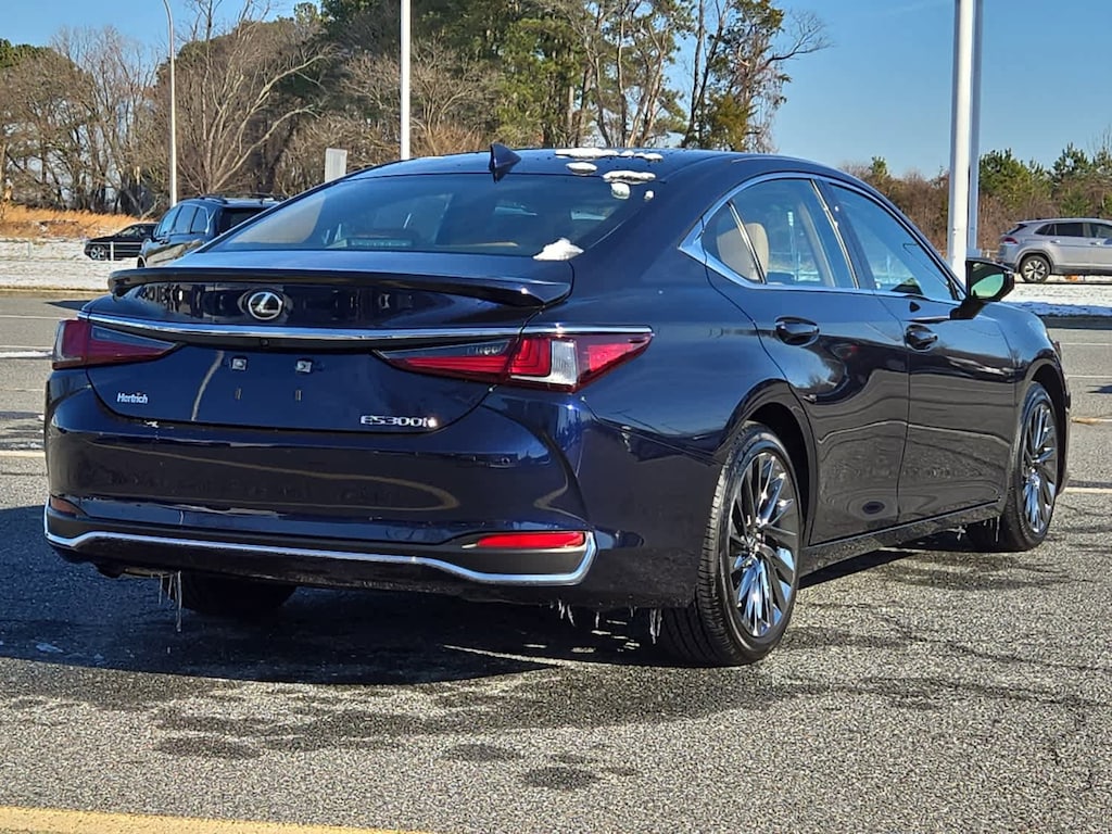 Used 2024 Lexus ES Luxury Car