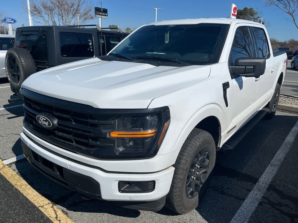 Used 2024 Ford F-150 XLT 4WD SuperCrew 5.5 Box Truck