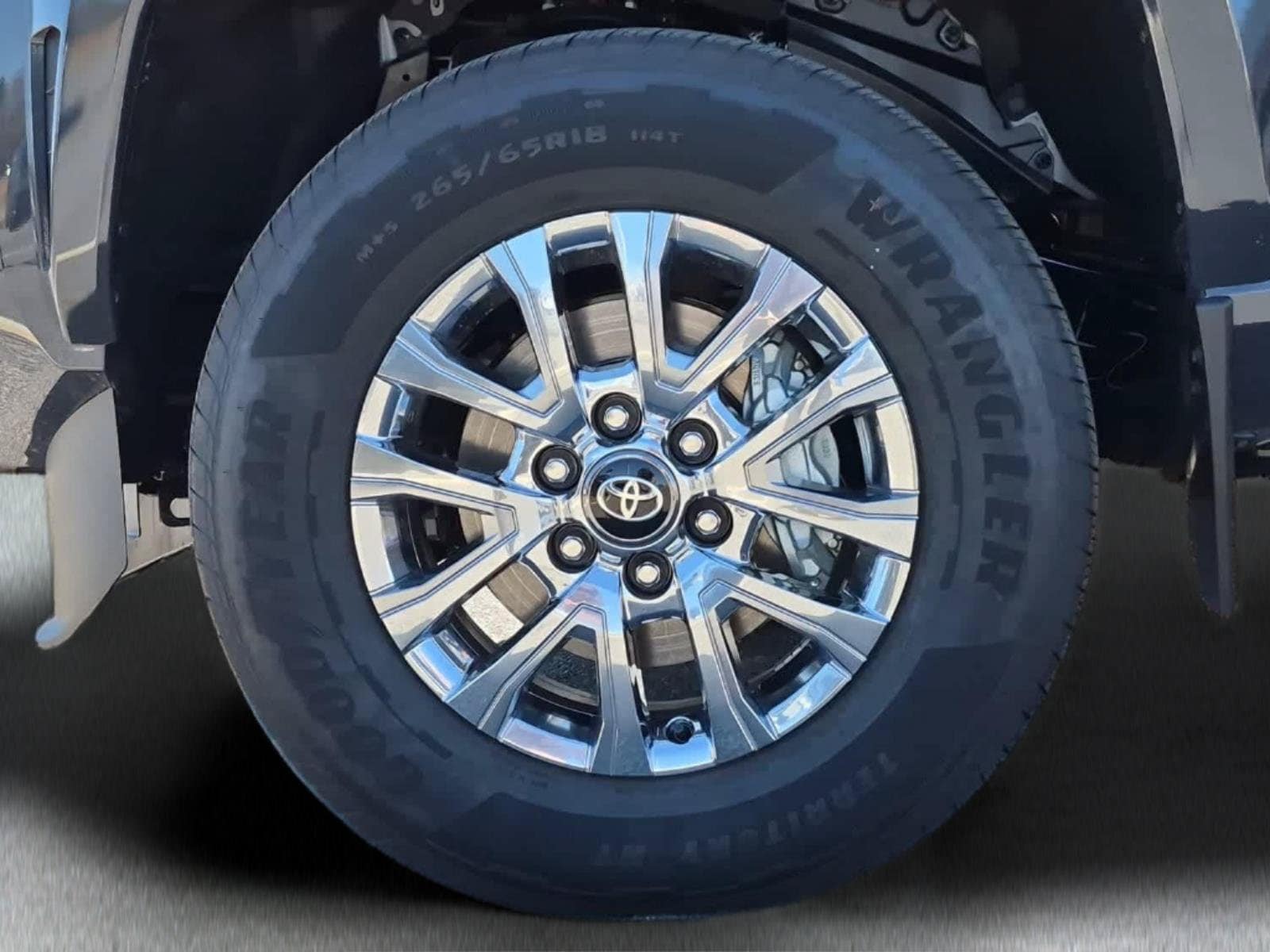 2026 Toyota Tacoma Limited - Photo 10