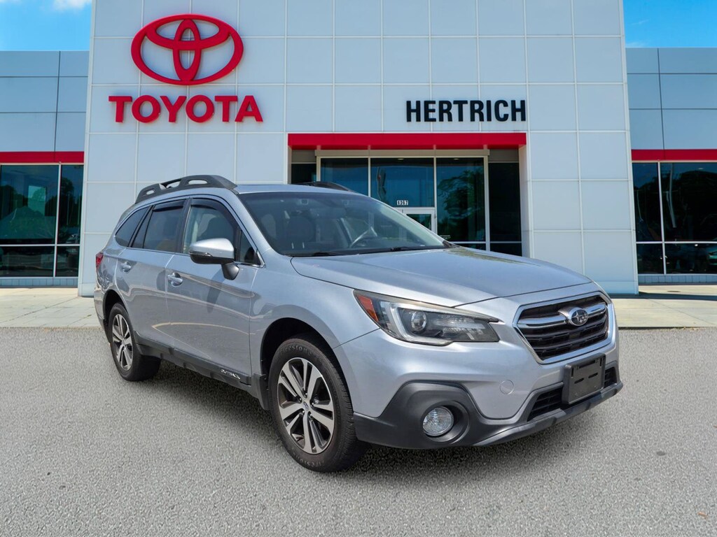 Used 2018 Subaru Outback Limited Sport Utility