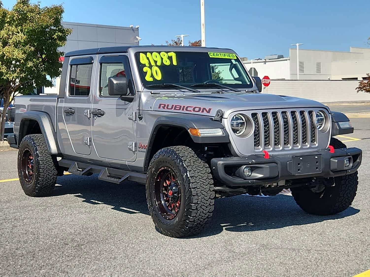 Used 2020 Jeep Gladiator Rubicon with VIN 1C6JJTBG5LL167476 for sale in Milford, DE