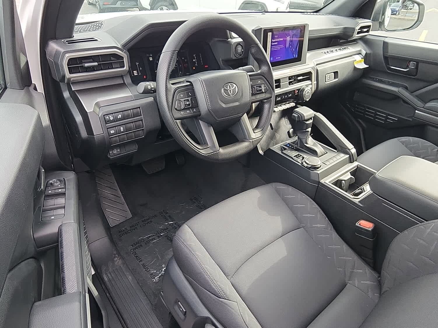 2025 Toyota Tacoma SR5 - Photo 8