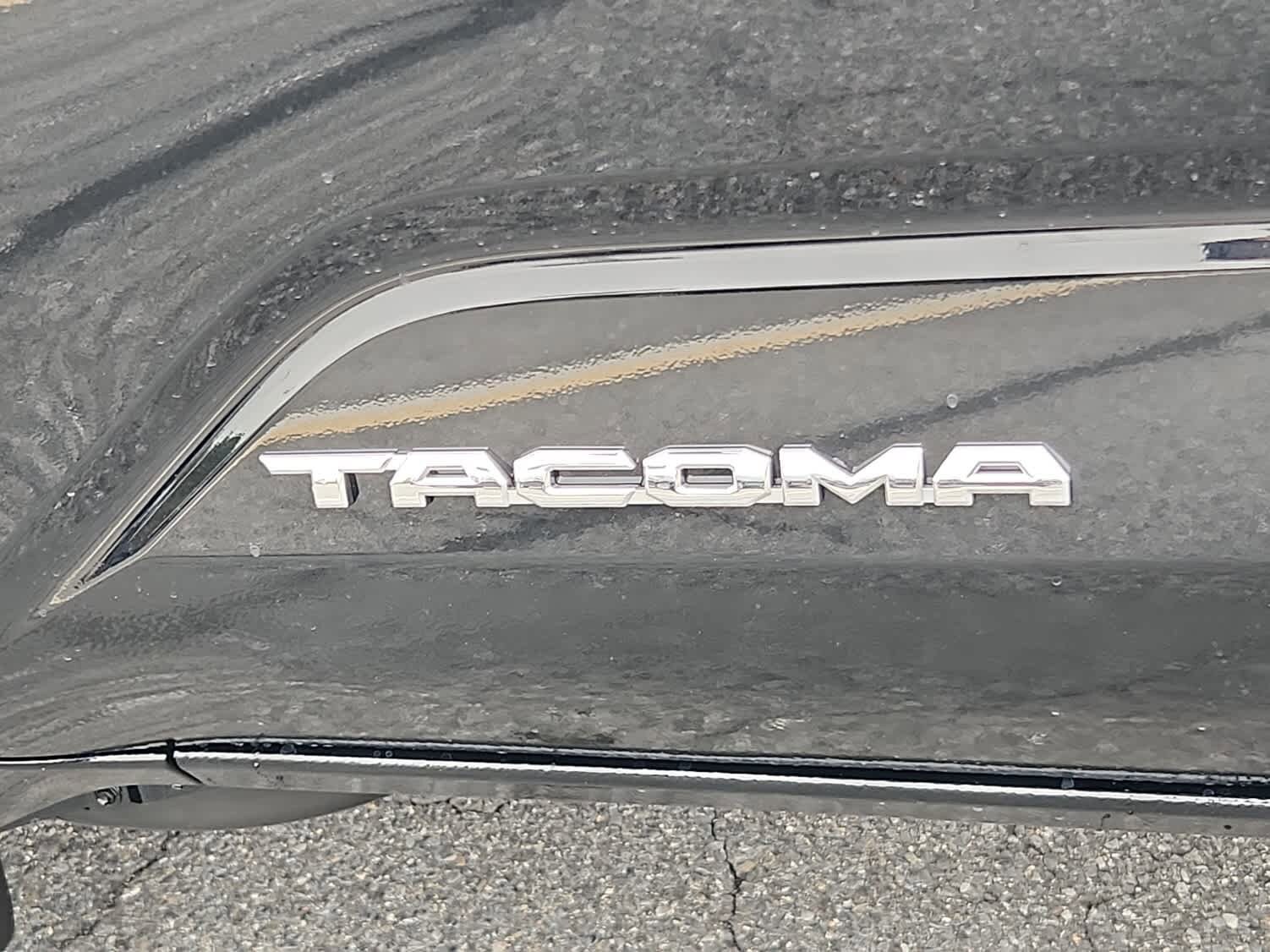 2026 Toyota Tacoma SR5 - Photo 15