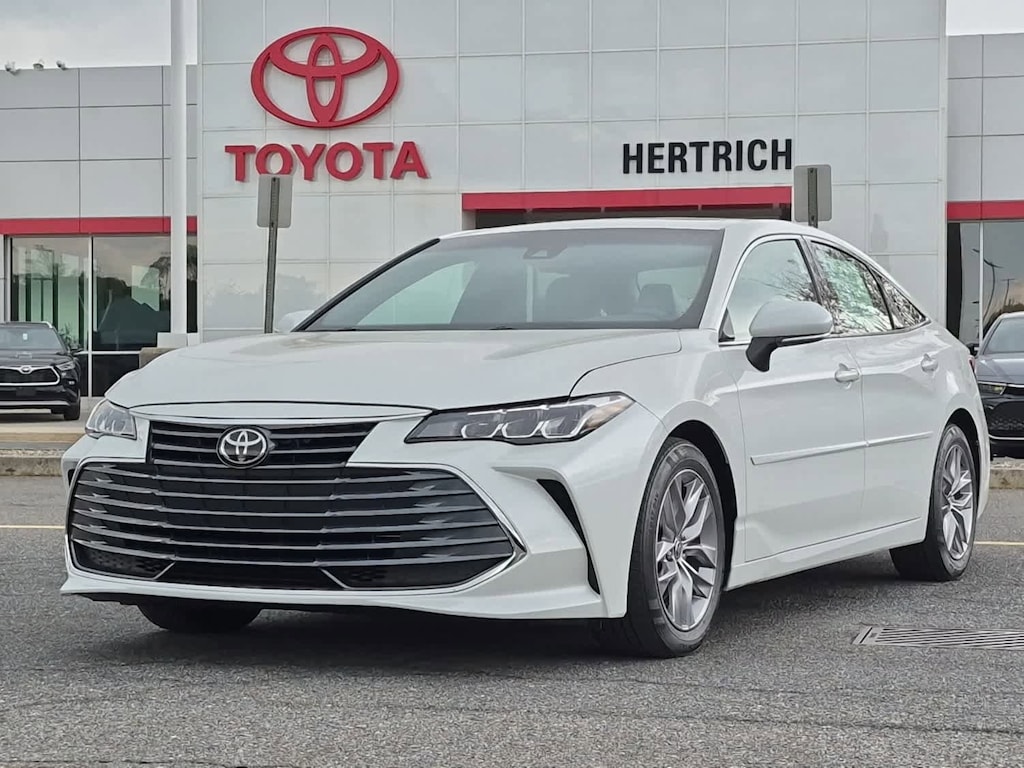 Used 2021 Toyota Avalon XLE Car