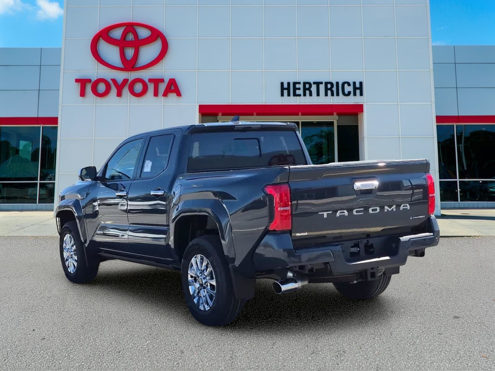2026 Toyota Tacoma Limited - Photo 7